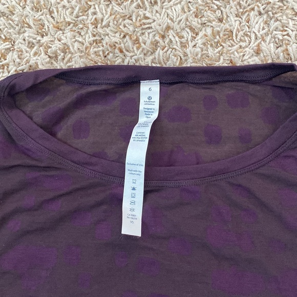 Lululemon Go Om Short Sleeve Tee
Mini Ghost Weave Burnout NWT Size 6 - Picture 6 of 8